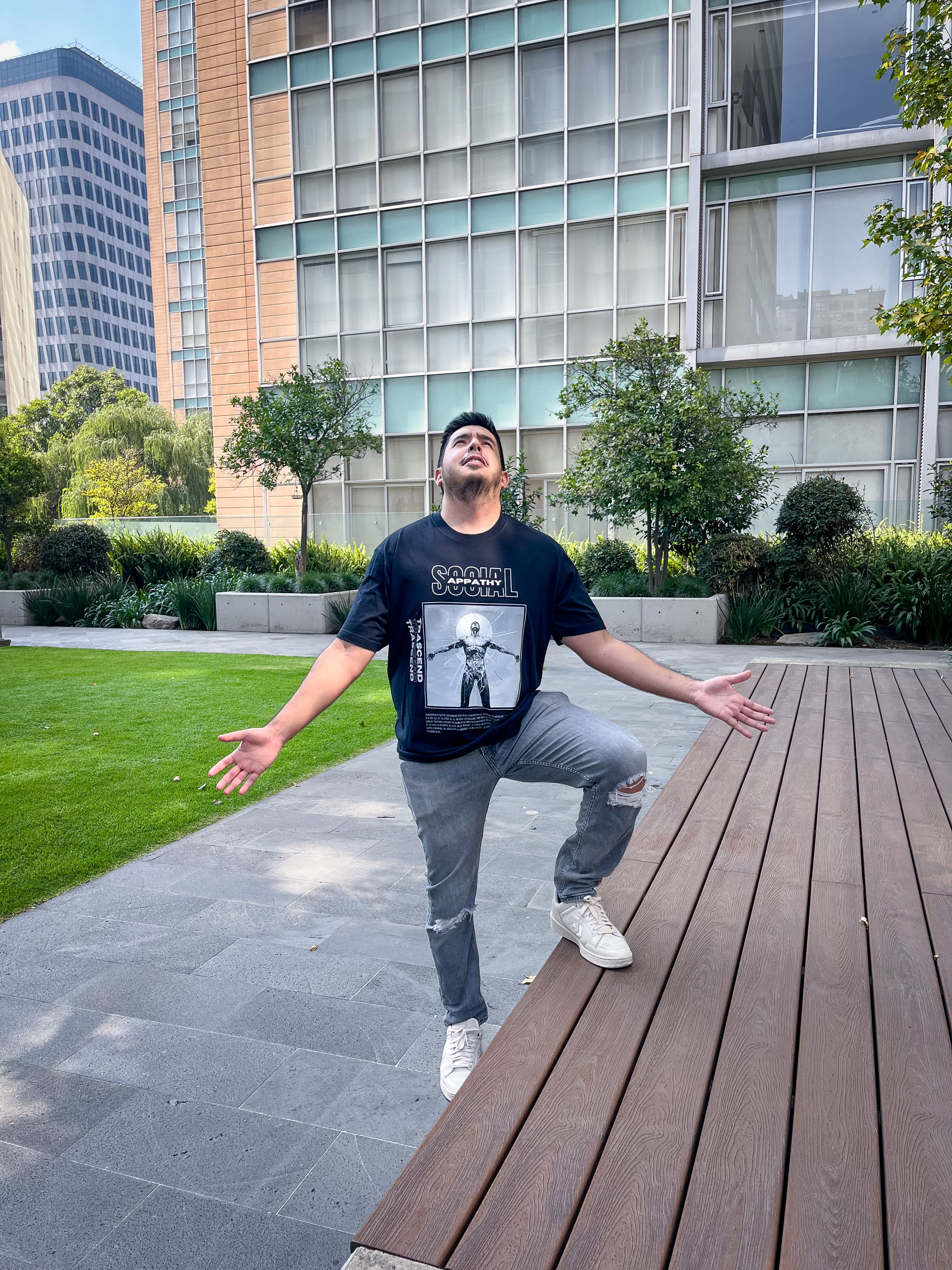 Playera Oversize 200 grs Trascend | Social Apathy