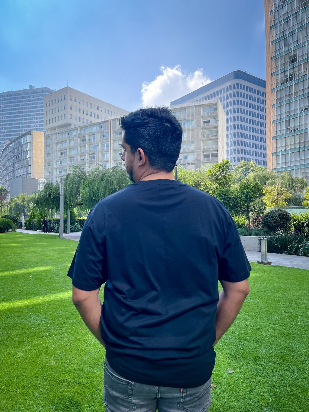 Playera Oversize 200 grs Basic Circulo Pequeño | Social Apathy